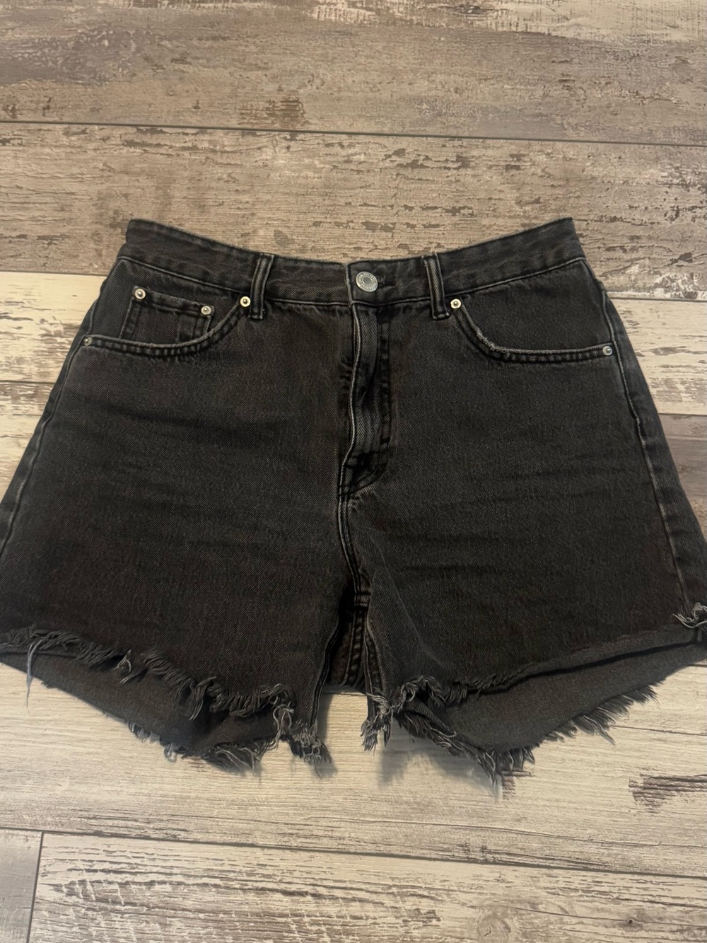 Pull&Bear Black High-Rise Frayed Hem Denim Shorts